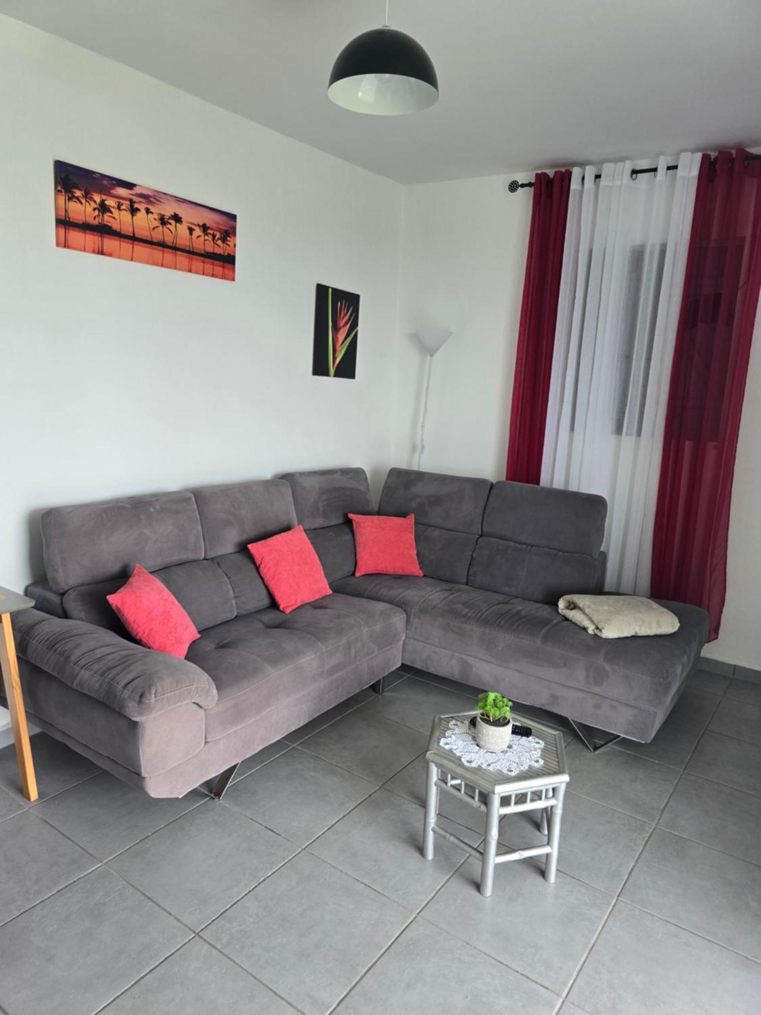 Maison Laurencia - Appartement De L'Etage Sainte-Anne  Exteriér fotografie